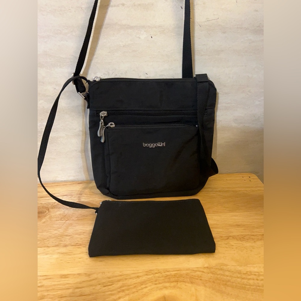 Baggallini Pocket Crossbody with RFID Matching Wristlet